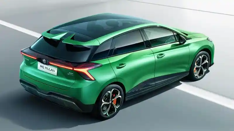 Foto - MG Mulan Triumph Hatchback All-Electric dengan Tenaga 449 HP