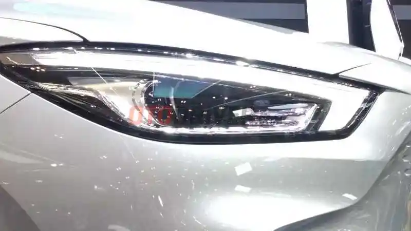 Foto - GALERI: Melihat Lebih Dekat Detail MG ZS EV di GIIAS 2022