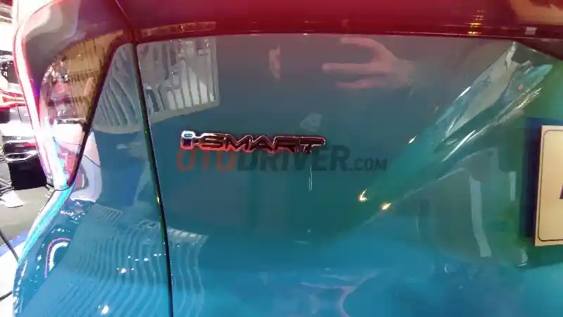 Foto - Melihat Interior MG4 EV, Mobil yang Dapat Mengisi Daya Sepeda Listrik