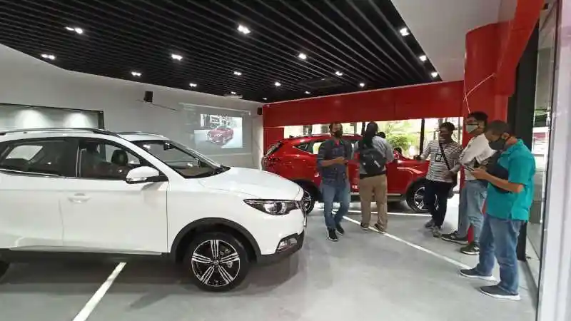 Foto - Mengetahui Arti 'Dealer Digital' Milik MG 