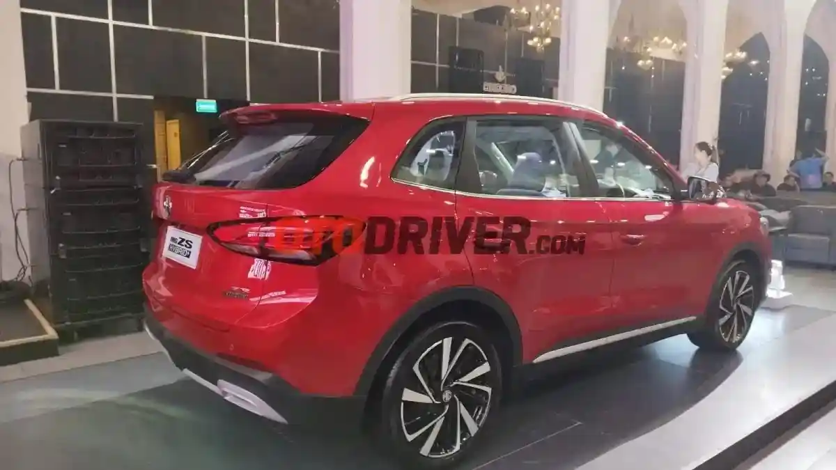 Foto - MG ZS Hybrid Plus, Pendobrak Pasar SUV Hybrid