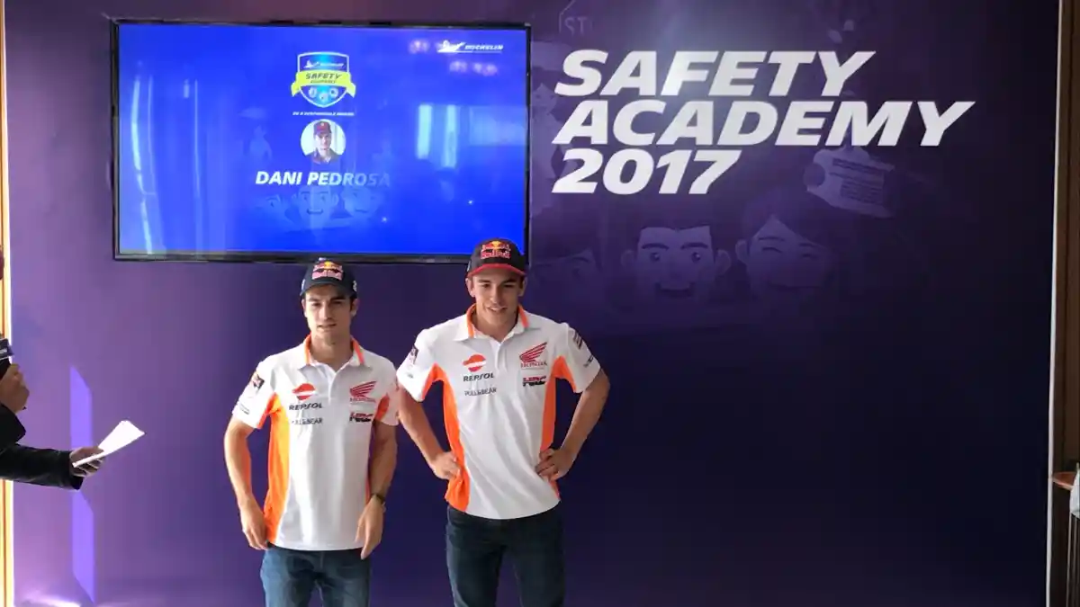 Foto - Michelin Luluskan Ratusan Siswa SMA Untuk Kantongi SIM Plus Panutan Berlalulintas