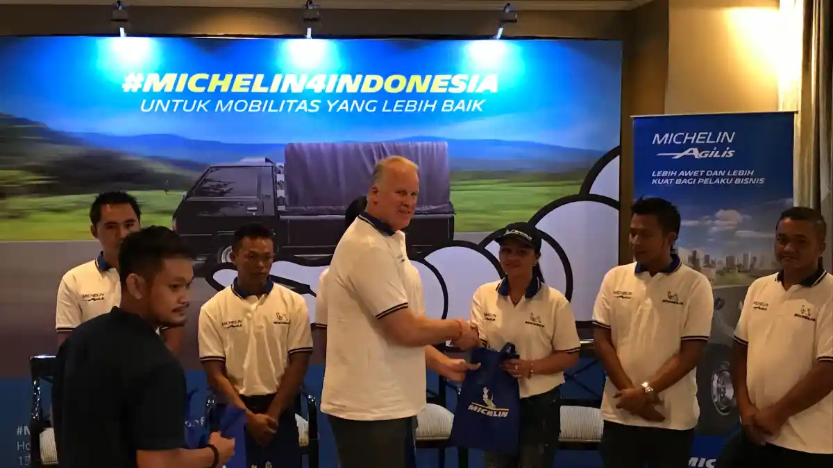 Foto - Michelin Peduli Keselamatan Pengemudi Armada Niaga Ringan