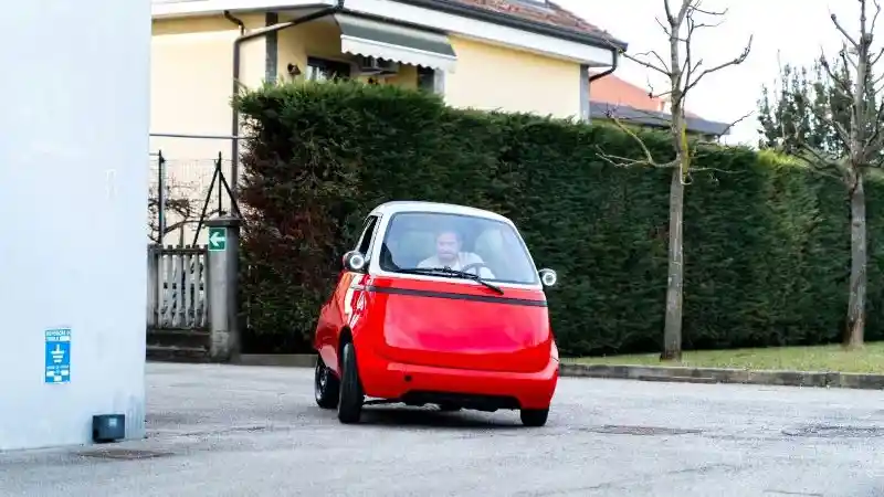 Foto - Microlino 2.0 Mobil Listrik Yang Bukan Penerus Isetta