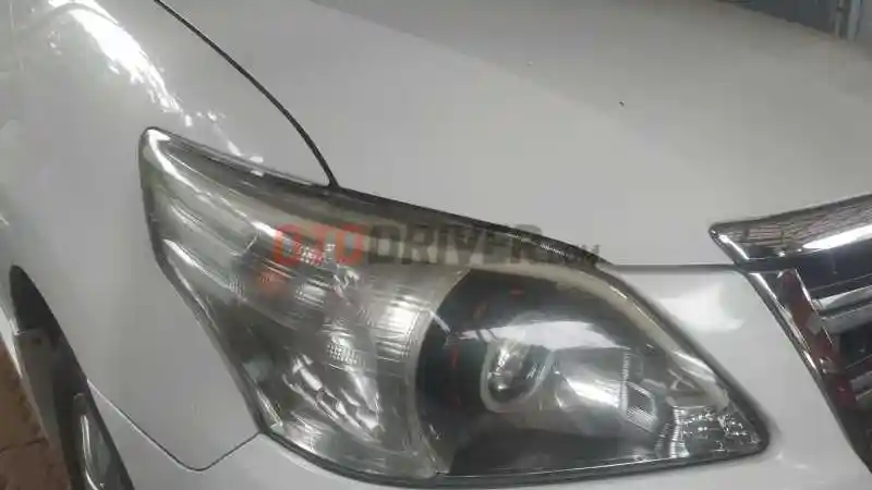 Foto - Begini Cara Membersihkan Mika Lampu yang Kusam