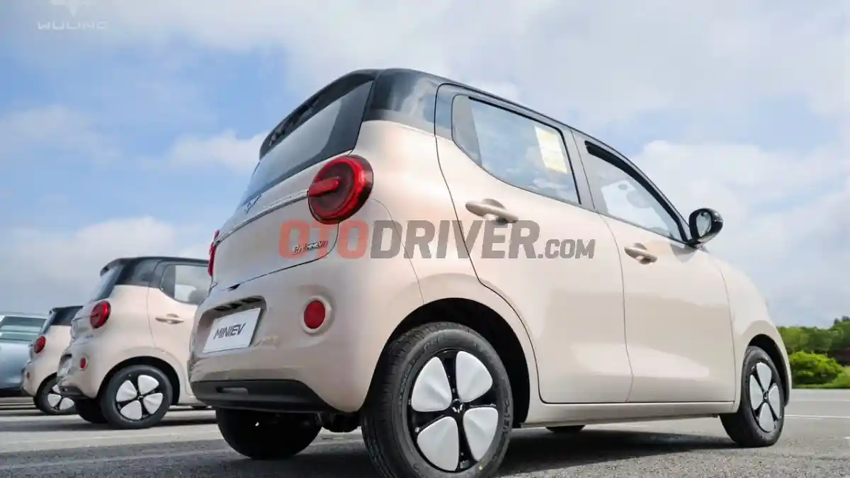 Foto - Mencoba Langsung di China, Wuling Mini EV Pengganti Air ev