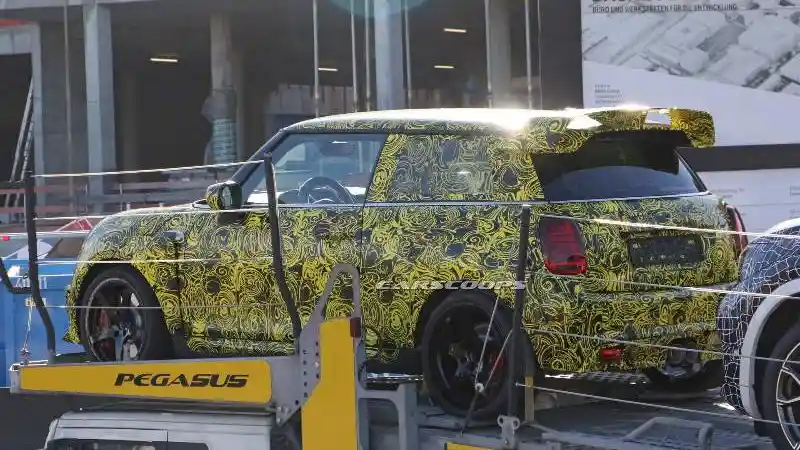 Foto - MINI JCW Paling Sangar Debut Global Tahun Ini? 