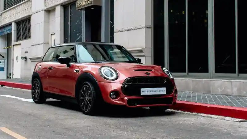 Foto - 10 Mobil Berdesain Retro Yang Masih Eksis Sampai Saat Ini