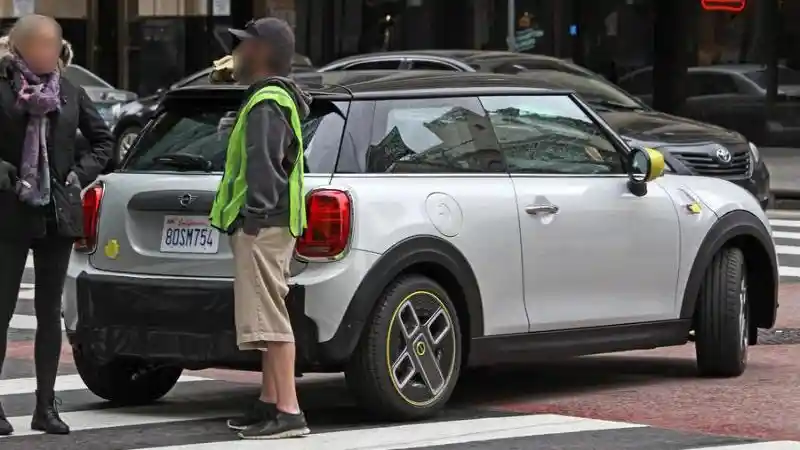 Foto - Mini Cooper Full Electric Dijual Rp 540 jutaan?