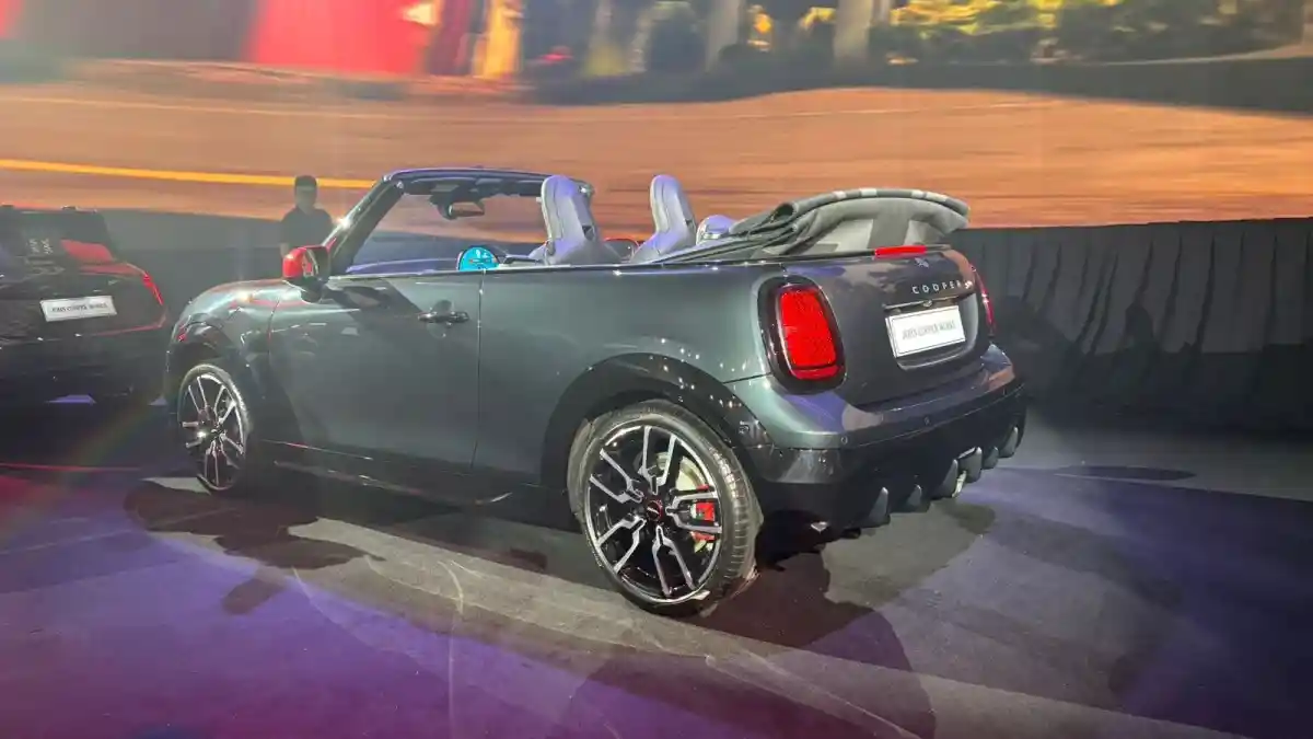 Foto - 5 Model MINI JCW 2025 Resmi Meluncur Di Indonesia, Berikut Harganya
