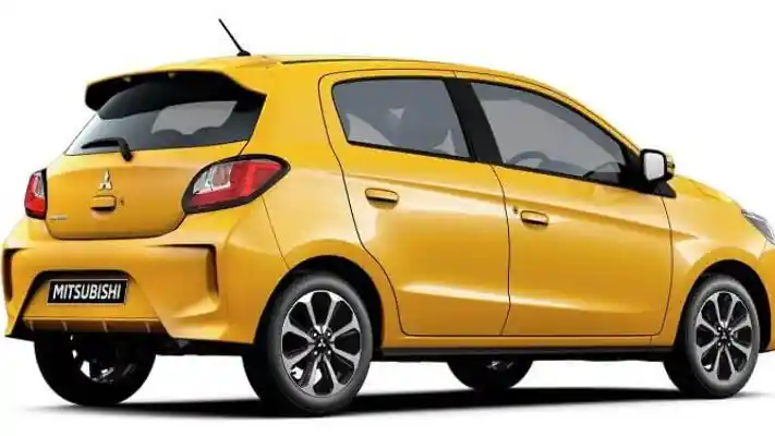 Foto - Mitsubishi Mirage Berwajah Xpander Segera Meluncur