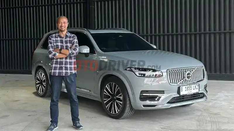 Foto - Daftar Harga VOLVO Terbaru (Mei 2024)