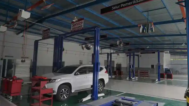 Foto - Dealer Mitsubishi Pertama Di Papua Resmi Dibuka