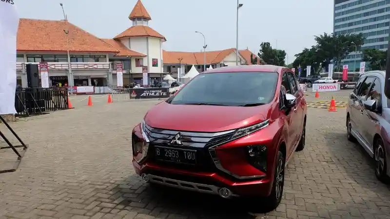 Foto - Mitsubishi Tebar Diskon dan Bonus Selama 2 Hari di Kemayoran