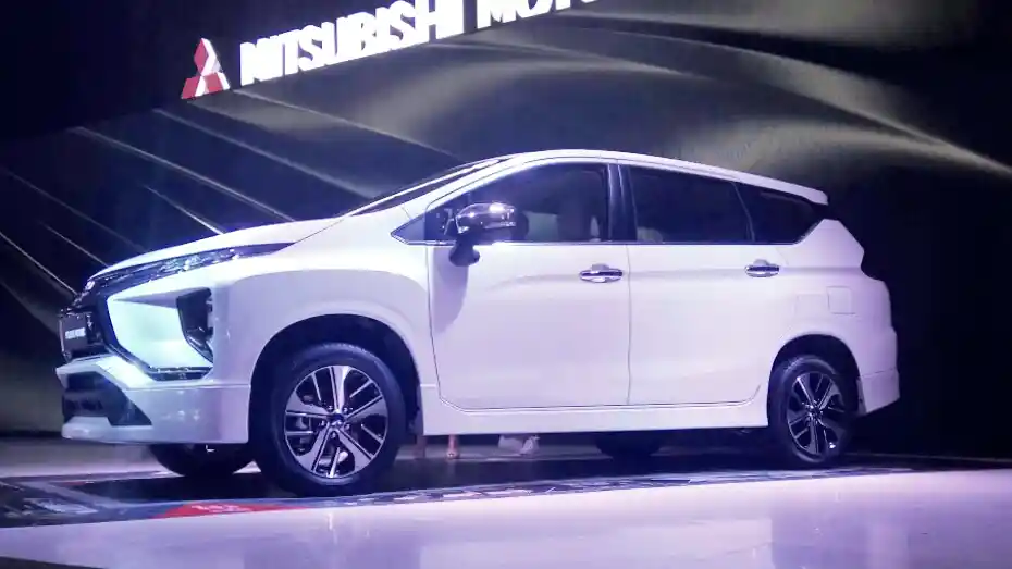 Berita - Small MPV Mitsubishi Kalah Telak Secara Harga Saat Bertemu Wuling Confero