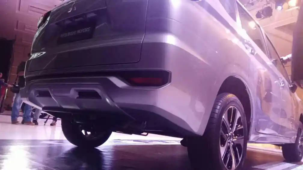 Foto - Small MPV Mitsubishi Dipastikan Pakai Suspensi Lancer Evolution!