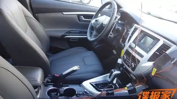 Foto - Mitsubishi Lancer Masih Berlanjut! Kini Di-Facelift Untuk Cina