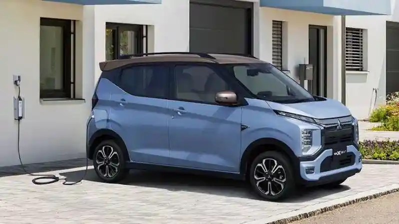 Foto - Kolaborasi Nissan-Mitsubishi Dijual Rp 200 Jutaan, Siap Tantang Wuling Air EV?
