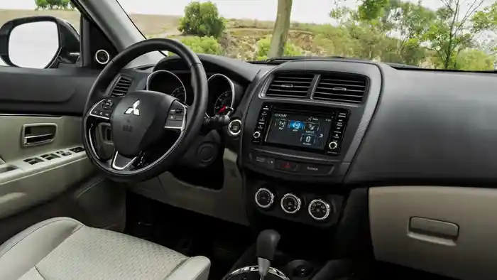 Foto - Mitsubishi Outlander Sport 2016, Usung Penyegaran Tampang