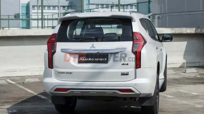 Foto - Cara Termurah Memboyong Pajero Sport Tipe Tertinggi Ke Rumah, Tak Sampai Rp 200 Juta