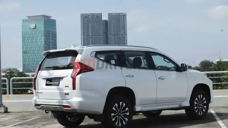 Foto - Mitsubishi Perkenalkan Konsep Baru, Life Adventure. Apa Itu?