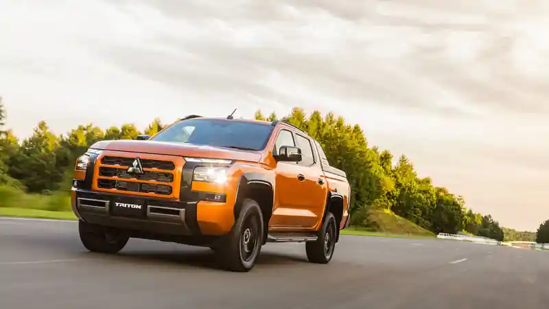 Foto - Mitsubishi “All New” Triton Laku 1.300 Unit Di Jepang