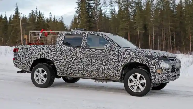 Foto - Mitsubishi Triton Generasi Terbaru Bakal Mirip Pick Up Dari Amerika Serikat