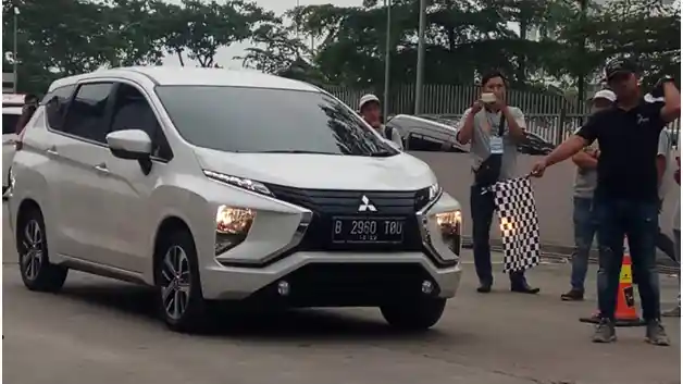 Foto - Mitsubishi VS Daihatsu, Manakah yang Lebih Laris Selama 5 Bulan Terakhir?