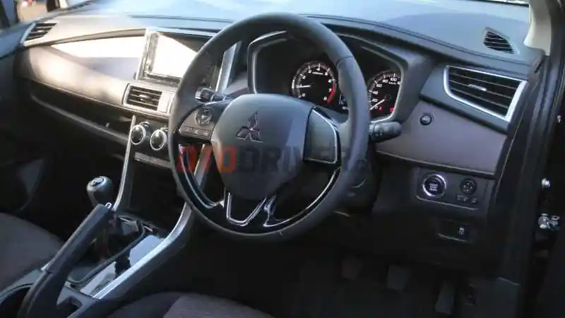 Foto - FIRST DRIVE: Mitsubishi Xpander Cross MT