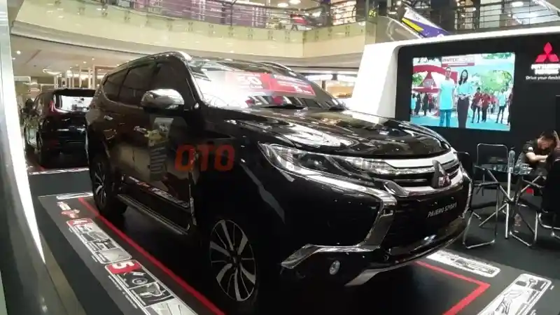 Berita - Diskon Akhir Tahun Mitsubishi, Xpander Dipangkas Rp 10 juta dan Pajero Dakar Hingga Rp 60 Juta