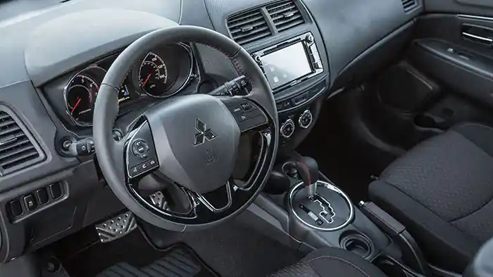 Foto - Mitsubishi Outlander Sport Di AS Disegarkan Sambil Menunggu Generasi Baru