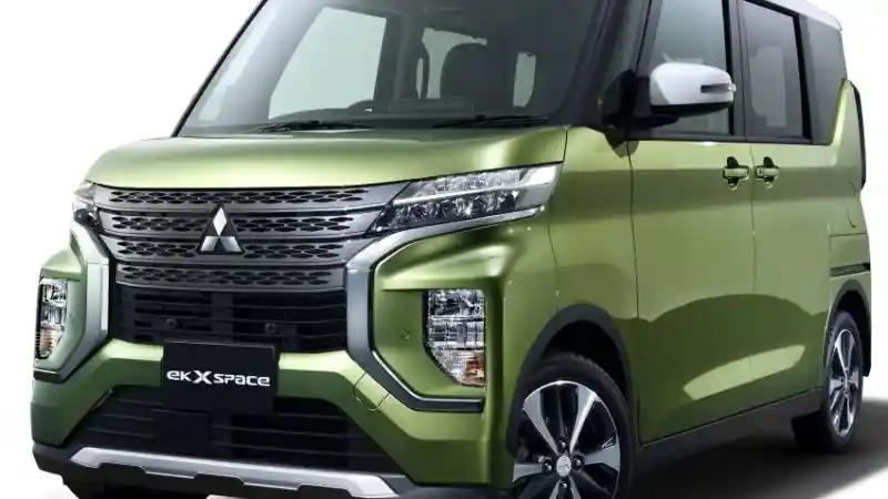 Foto - "Xpander Mini" Resmi Dijual di Jepang