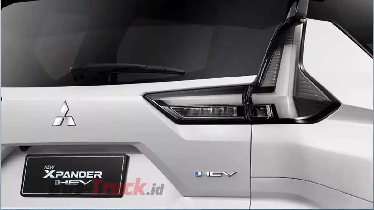 Foto - Mitsubishi Xpander Hybrid Edisi Khusus Meluncur Di Thailand, Ini Ciri Khasnya