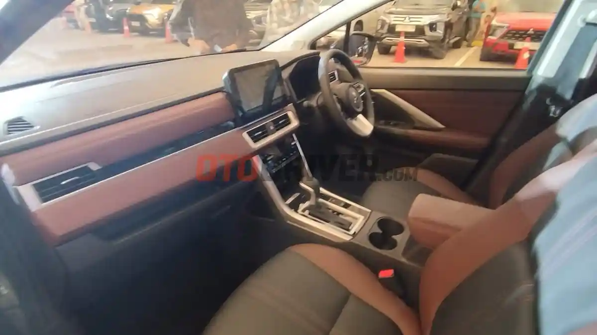Foto - Mitsubishi Xpander dan Xpander Cross Dapatkan Facelift, Ini Ubahan Dan Harganya