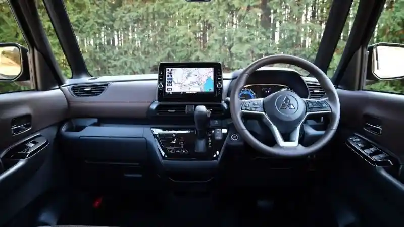 Foto - "Xpander Mini" Resmi Dijual di Jepang