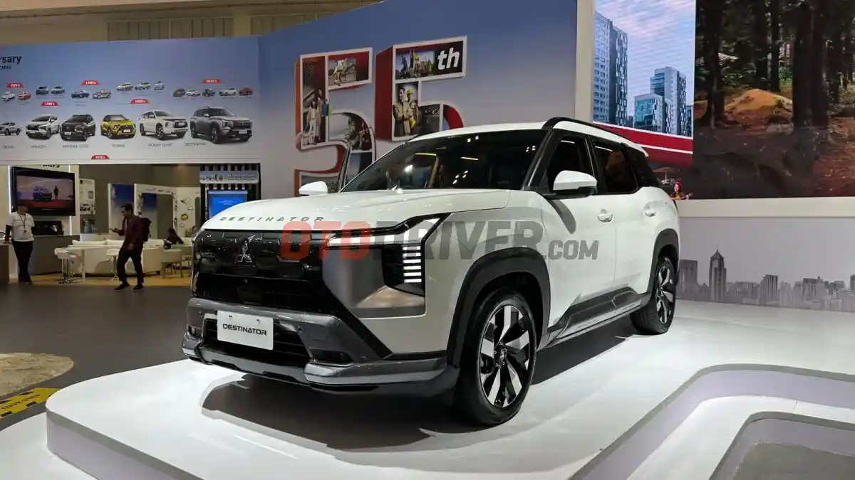Foto - Inilah Ragam Keseruan Di Booth Mitsubishi Dalam GJAW 2025