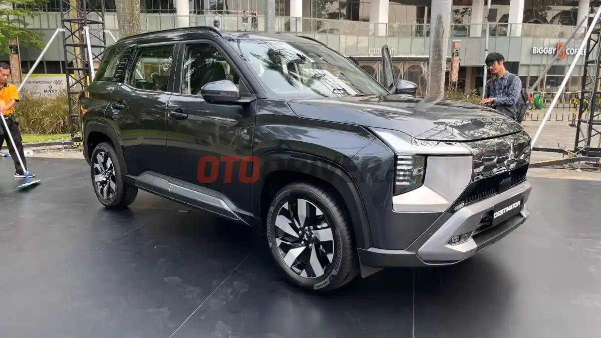 Berita - GALERI: Mitsubishi Destinator (20 FOTO)