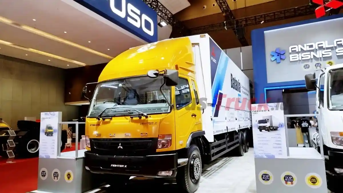 Foto - Mitsubishi Fuso Akhirnya Rambah Wilayah Kolaka
