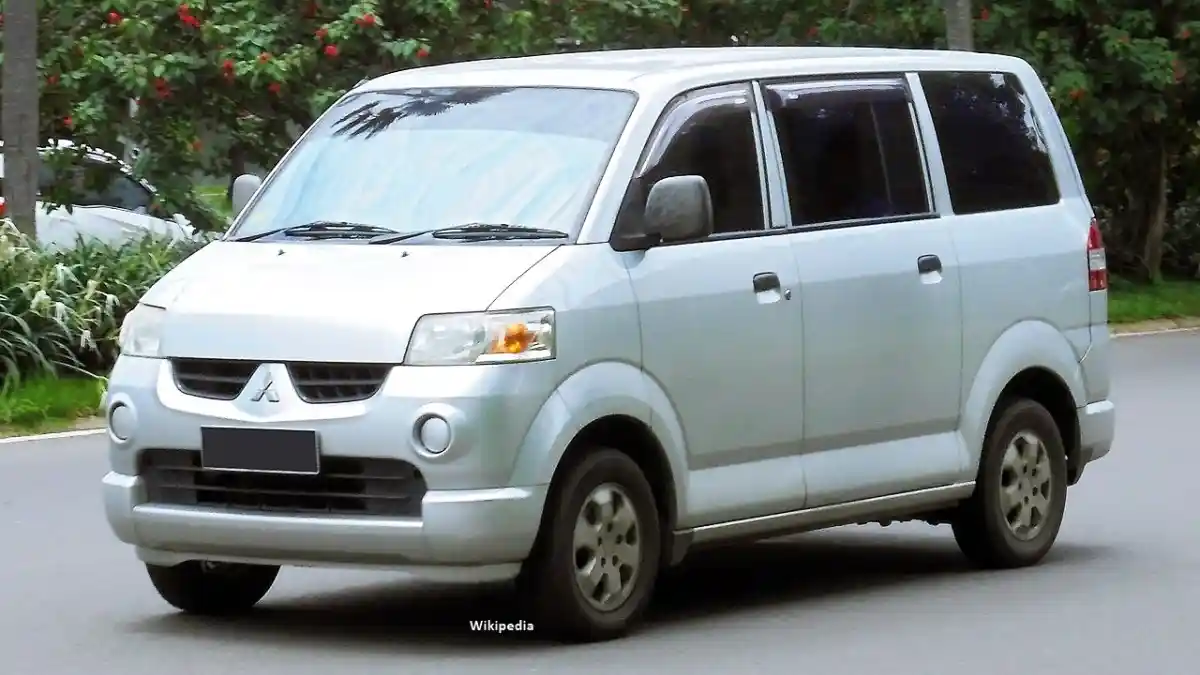 Foto - Suzuki APV, Legenda Hidup LMPV Yang Inovatif
