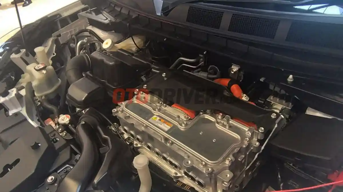 Foto - Mitsubishi Xforce Hybrid Resmi Meluncur Rp 445 Juta, Siap Delivery Di Agustus