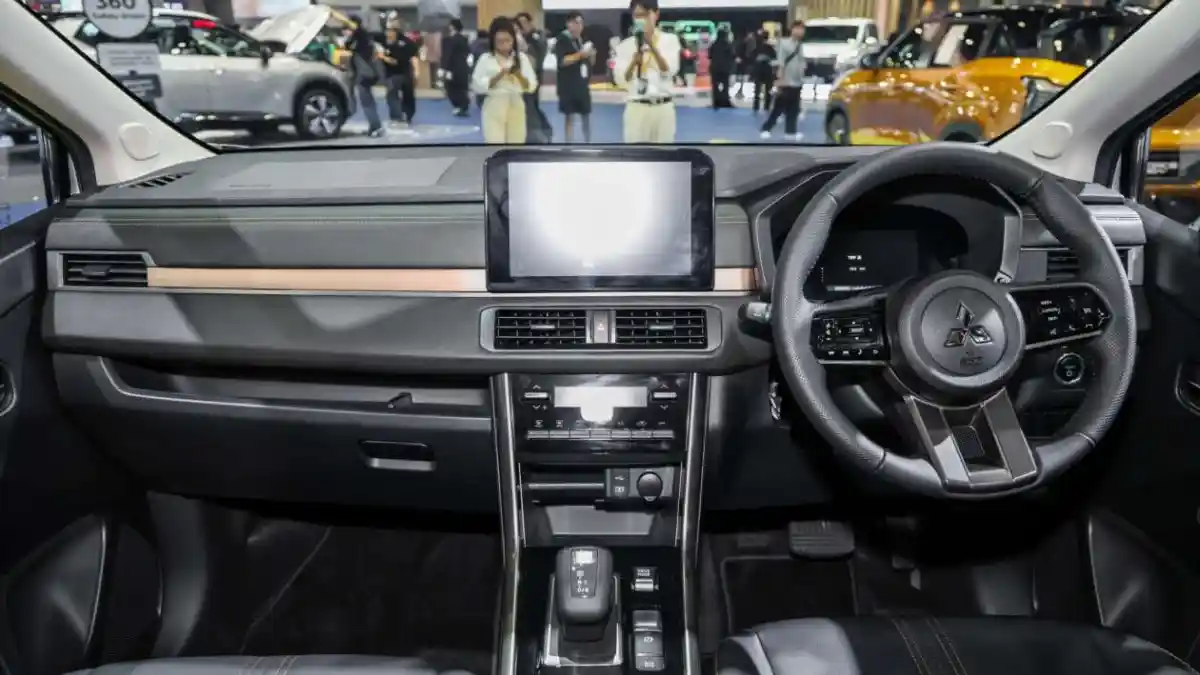 Foto - Mitsubishi Xpander HEV Dapat Facelift Di Thailand, Ini Peningkatannya