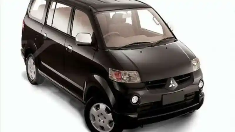 Foto - Deretan Mobil Rebadge Yang Justru Kalah Pamor Dengan Kembarannya