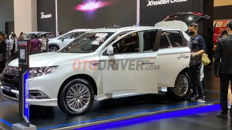 Berita - 85% Penjualan Mobil Penumpang Mitsubishi di GIIAS Ditorehkan Model Ini