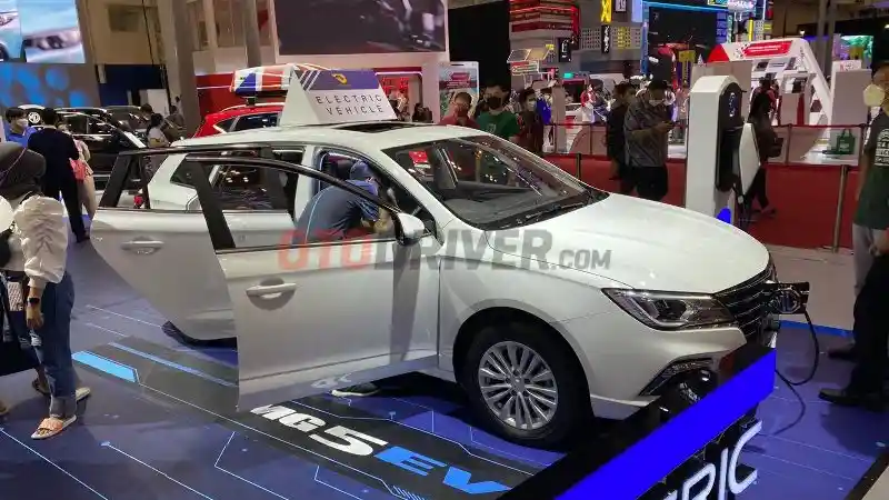 Foto - 4 Langkah Tepat Yang Harus Diperhatikan Sebelum Membeli Mobil Baru