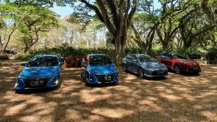Berita - Jajal Trek Banyuwangi-Bali, Ini Konsumsi BBM Mobil Hybrid Toyota