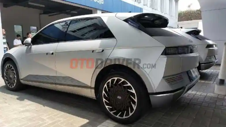 Foto - Ioniq 5 Versi Lama Bisa Upgrade Fitur Bluelink? Ini Kata Hyundai