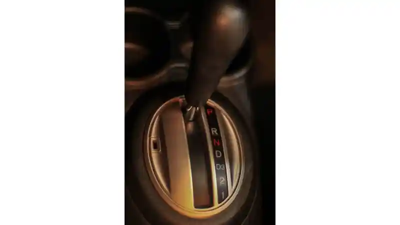 Tips - Tepatkah Membeli Varian Matik Untuk Mobil Kecil?