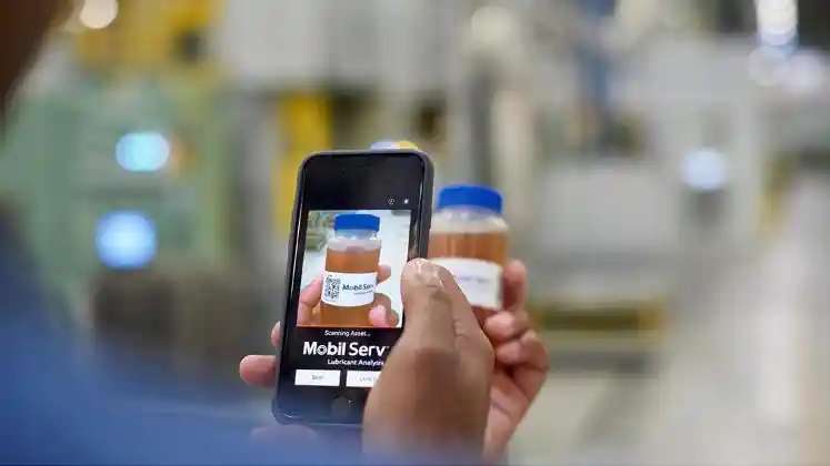 Foto - ExxonMobil Bangun Laboratorium Pelumas Di Indonesia