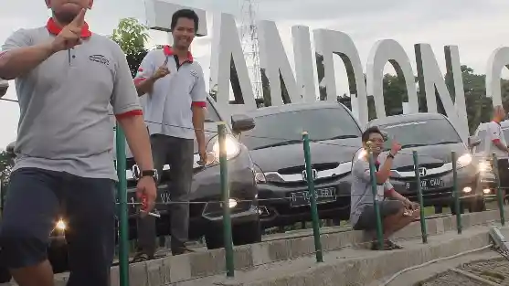 Foto - Mobilio Community Region Tangerang Penasaran Dengan Objek Wisata Tandon Ciater