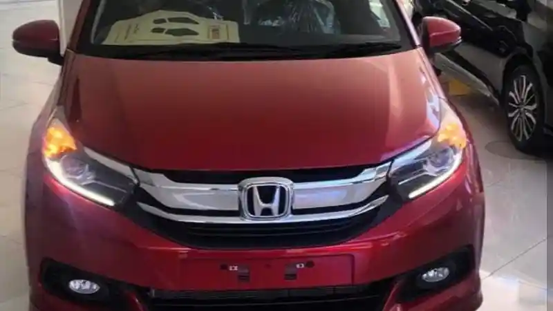 Foto - Penampakan Honda Mobilio Facelift Bocor Sebelum Meluncur!